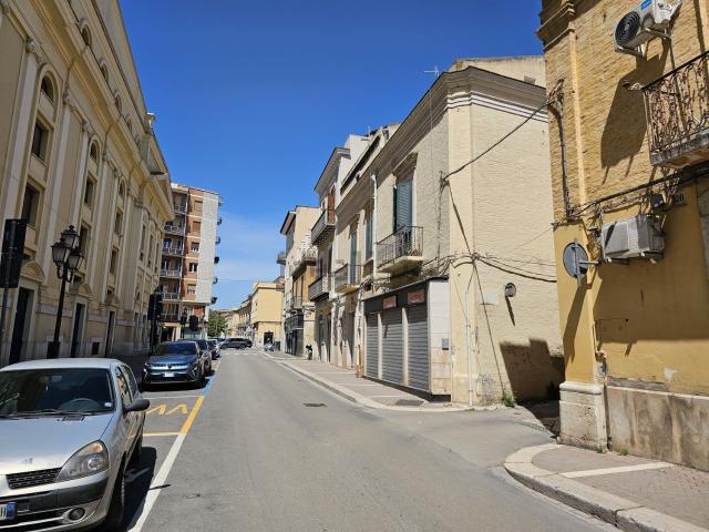 Villetta indipendente in vendita di 288 m² in Via Giovanni Palmieri