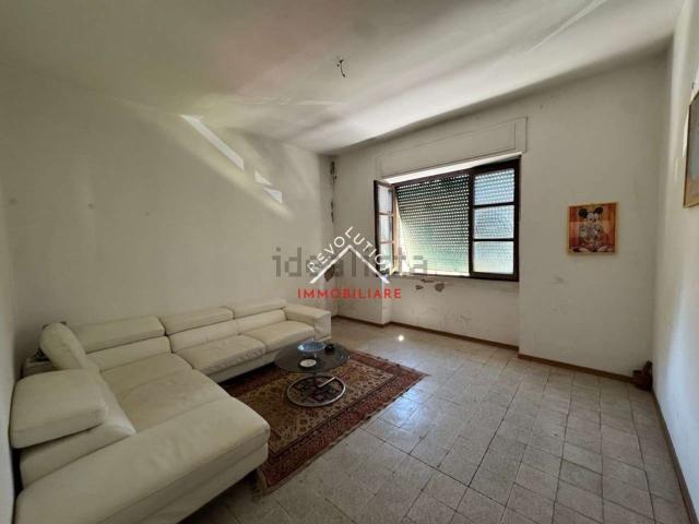 Villetta indipendente in vendita di 288 m² in Via Roma