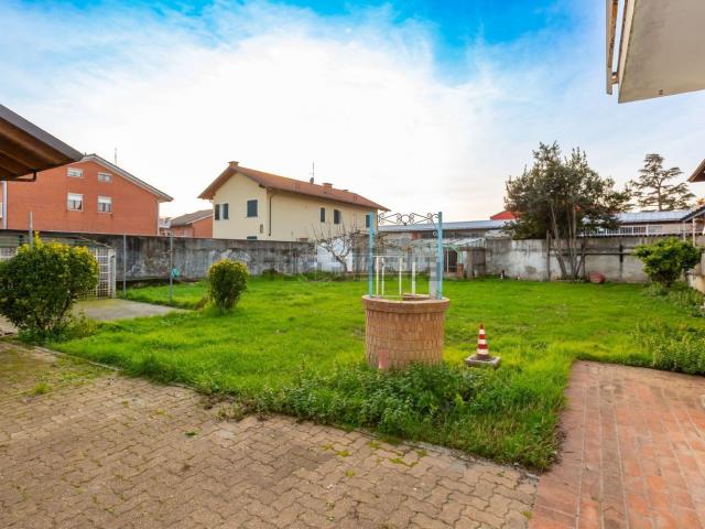 Villetta indipendente in vendita di 288 m² in Strada Tagliaferro, 19