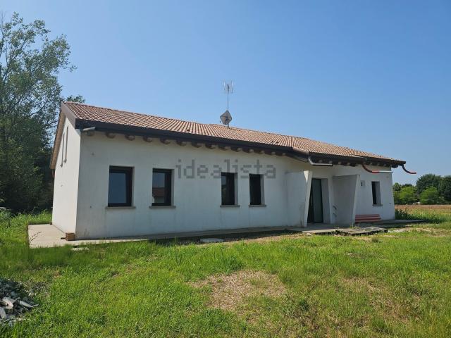 Villetta indipendente in vendita di 289 m² in Via Scandolara, 60