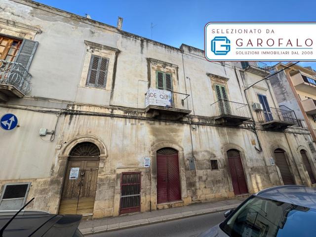 Villetta indipendente in vendita di 290 m² in Via Caprera