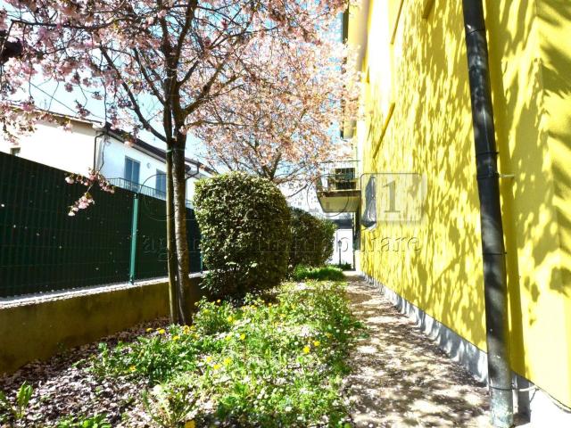 Villetta indipendente in vendita di 290 m² in Via Galileo Galilei, 4