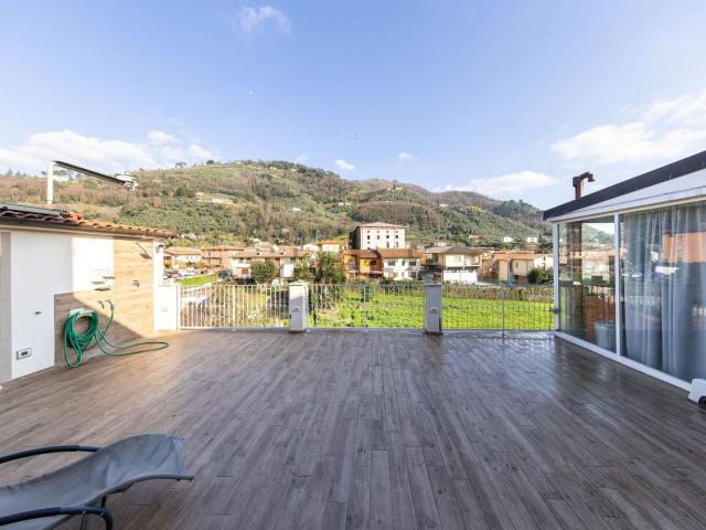 Villetta indipendente in vendita di 290 m² in Via Giovanni Pacini, 7