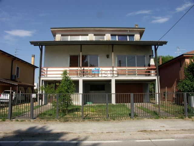 Villetta indipendente in vendita di 290 m² in Via Ercole Sarti, 350