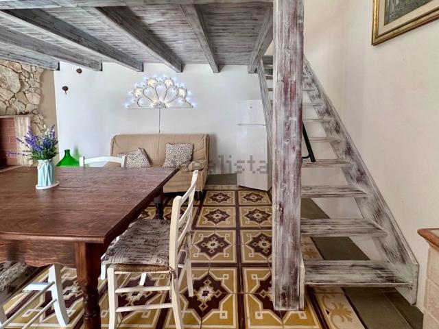 Villetta indipendente in vendita di 290 m² in Via M.Giangreco, 32