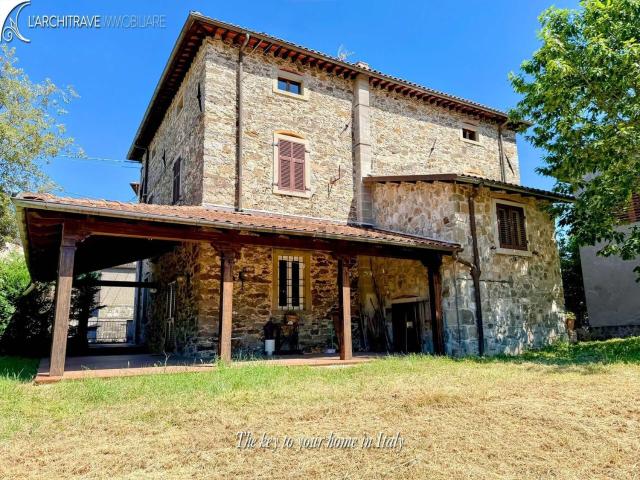 Villetta indipendente in vendita di 290 m² in Via Savoreta, 13