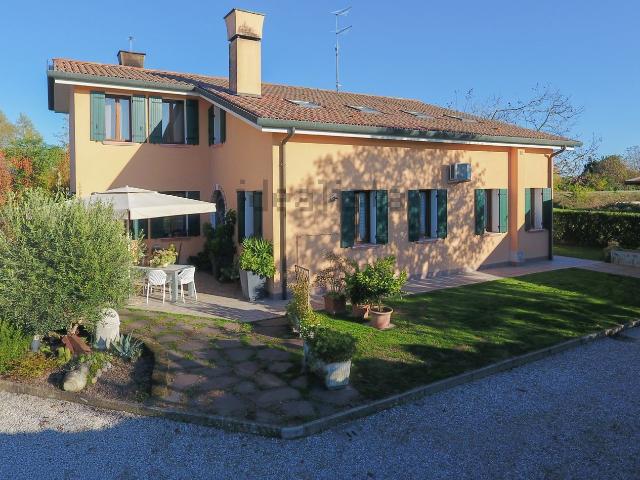 Villetta indipendente in vendita di 291 m² in Via Salsi, 15