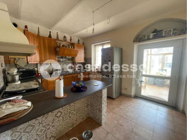 Villetta indipendente in vendita di 291 m² in Piazza don ferruccio deva, 7