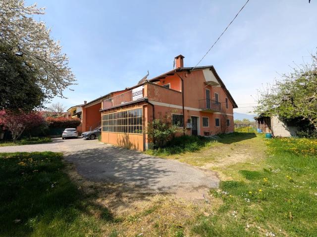 Villetta indipendente in vendita di 292 m² in Via Centallo, 90