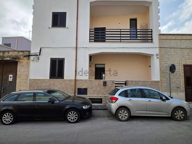 Villetta indipendente in vendita di 292 m² in Via Cristoforo Colombo, 41
