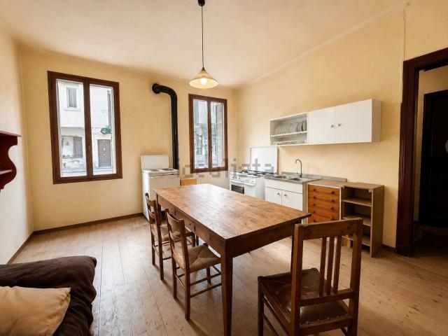 Villetta indipendente in vendita di 292 m² in Via della Vittoria, 32
