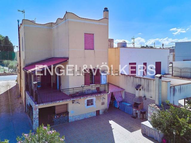 Villetta indipendente in vendita di 292 m² in Strada Marsala, 432