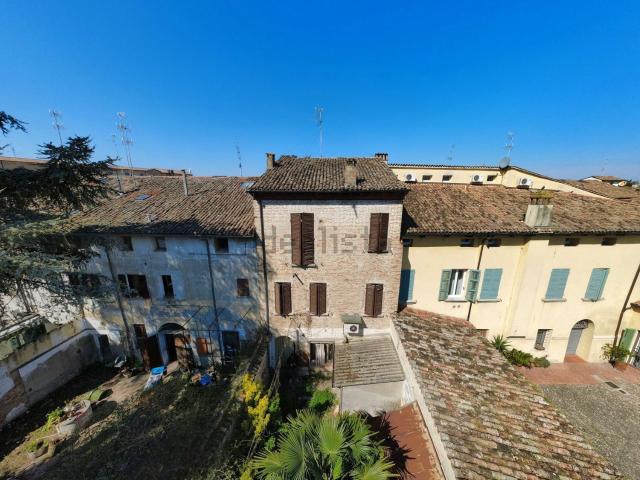 Villetta indipendente in vendita di 293 m² in Via Guglielmo Oberdan, 33