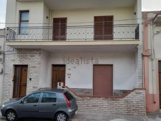 Villetta indipendente in vendita di 294 m² in Via Maria Cristina di Savoia