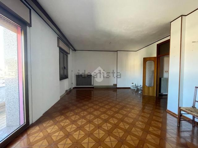 Villetta indipendente in vendita di 294 m² in Via Roma