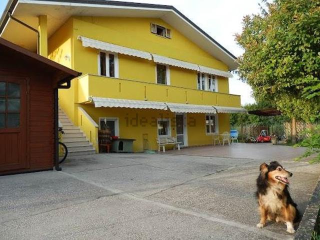 Villetta indipendente in vendita di 295 m²