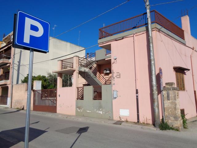 Villetta indipendente in vendita di 295 m² in Via Biebescheim Am Rhein