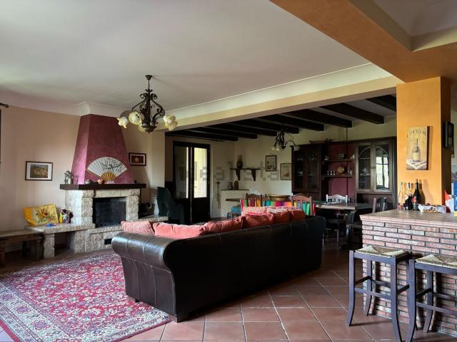 Villetta indipendente in vendita di 295 m² in Via Matini, 320