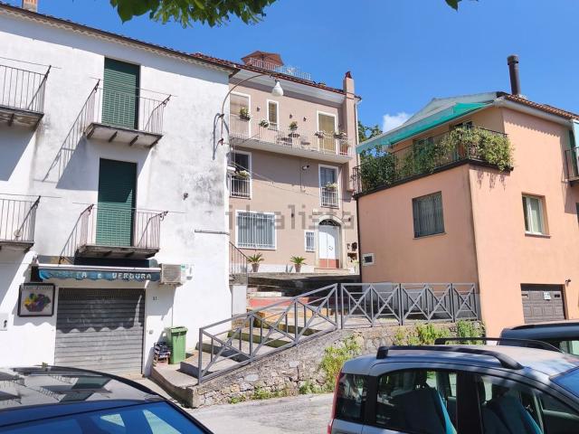 Villetta indipendente in vendita di 295 m² in Piazza San Rocco, 12