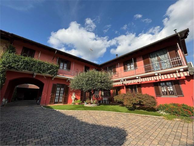 Villetta indipendente in vendita di 296 m² in Via Porto, 1