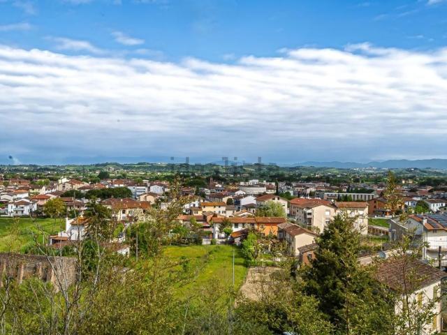 Villetta indipendente in vendita di 296 m² in Via Tosco Romagnola Est