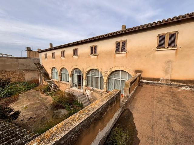 Villetta indipendente in vendita di 297 m² in Viale Matteotti