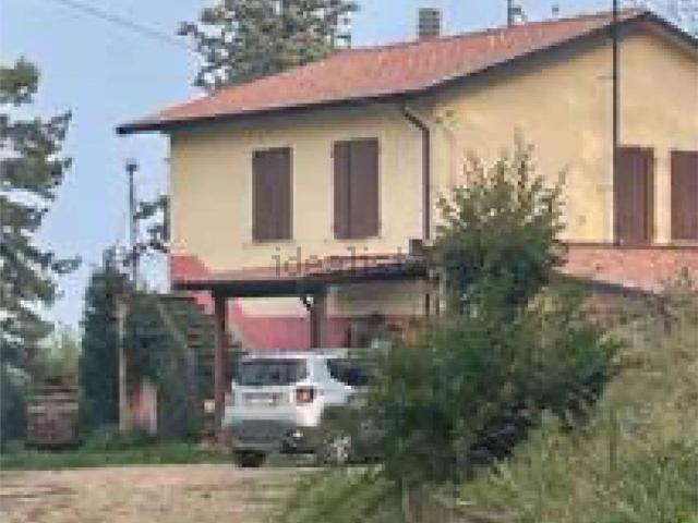 Villetta indipendente in vendita di 298 m² in Via Raggi, 16