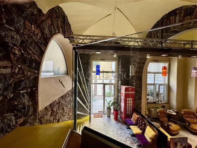 Villetta indipendente in vendita di 299 m² in Via Calatafimi