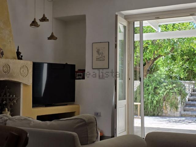 Villetta indipendente in vendita di 299 m² in Via San Cosma, 34