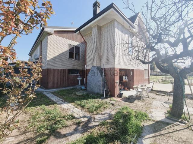 Villetta indipendente in vendita di 300 m²