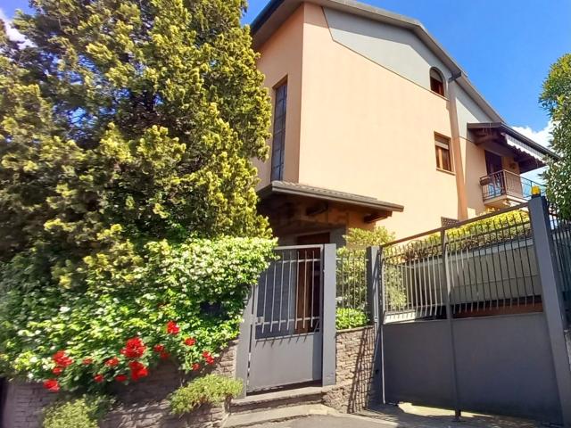 Villetta indipendente in vendita di 300 m²