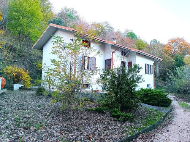 Villetta indipendente in vendita di 300 m²