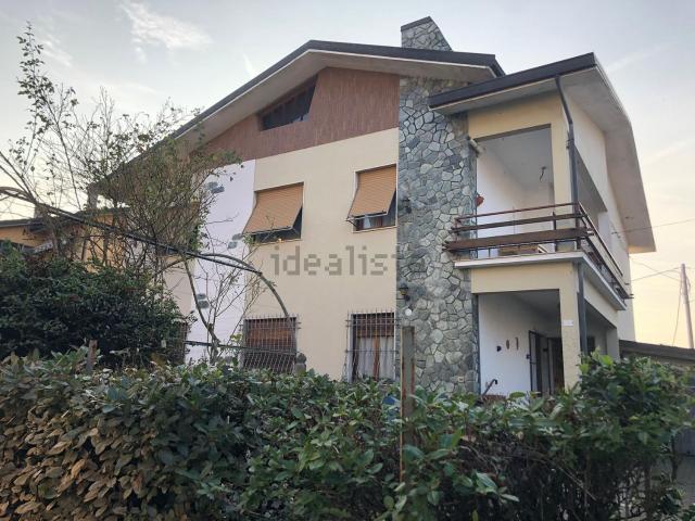 Villetta indipendente in vendita di 300 m²