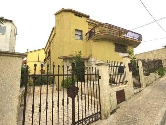 Villetta indipendente in vendita di 300 m²