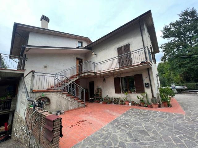 Villetta indipendente in vendita di 300 m²