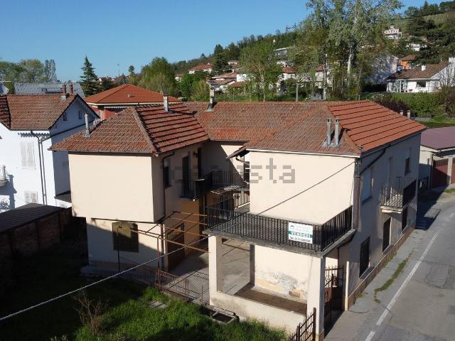 Villetta indipendente in vendita di 300 m² in Via 25 Aprile, 7