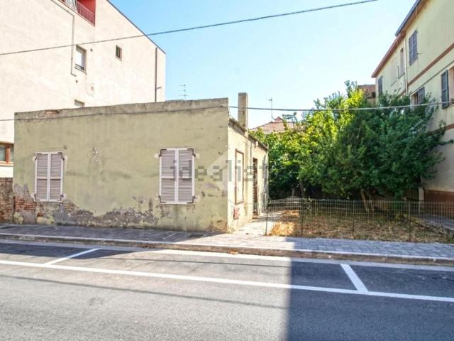 Villetta indipendente in vendita di 300 m² in Via C. Colombo, 4