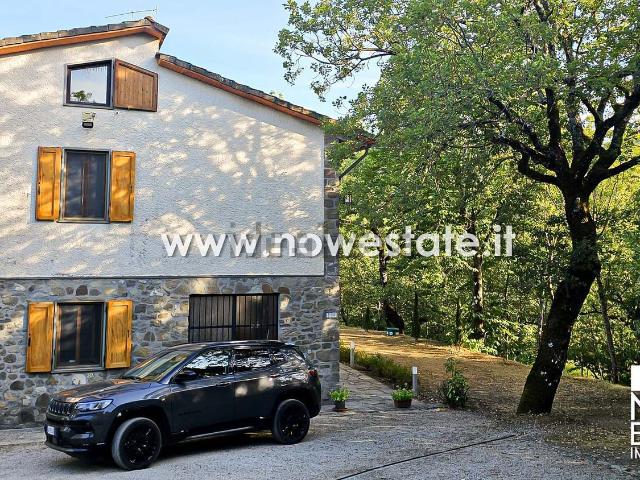 Villetta indipendente in vendita di 300 m² in Via Ca&apos  di Franca