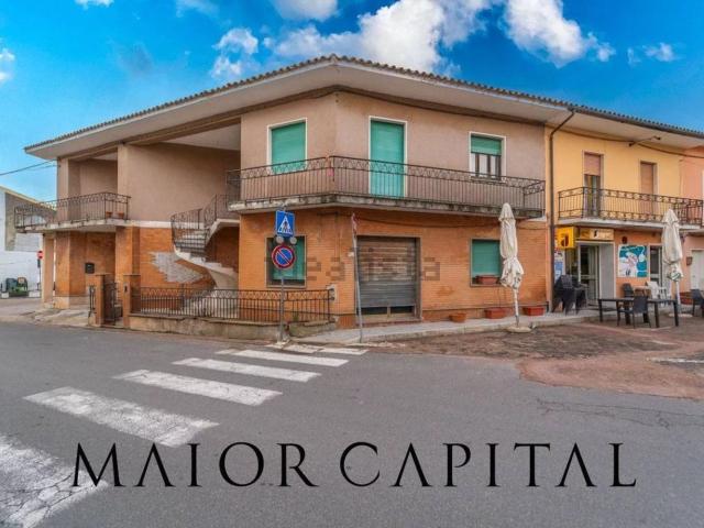 Villetta indipendente in vendita di 300 m² in Via Calangianus