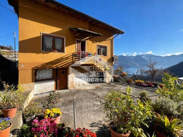 Villetta indipendente in vendita di 300 m² in Via Campello