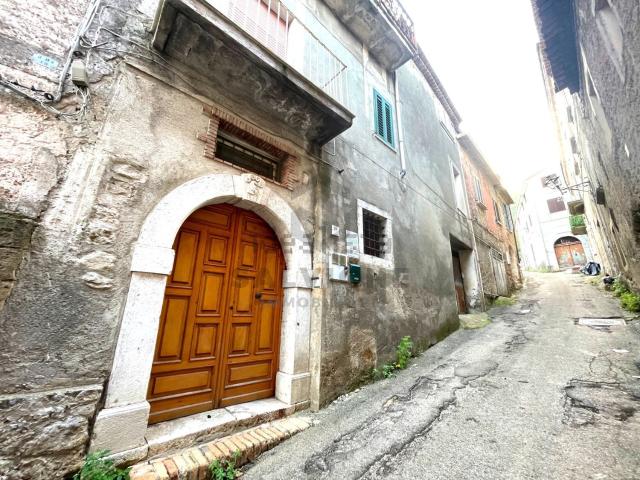 Villetta indipendente in vendita di 300 m² in Via Capriglia
