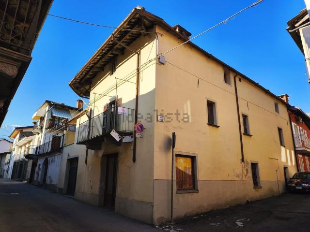 Villetta indipendente in vendita di 300 m² in Via Carle Costanzo, 175