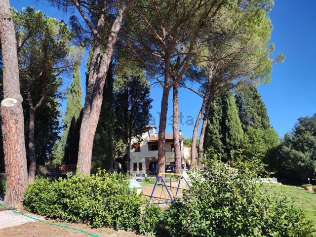 Villetta indipendente in vendita di 300 m² in Via Chiantigiana per Ferrone, 227