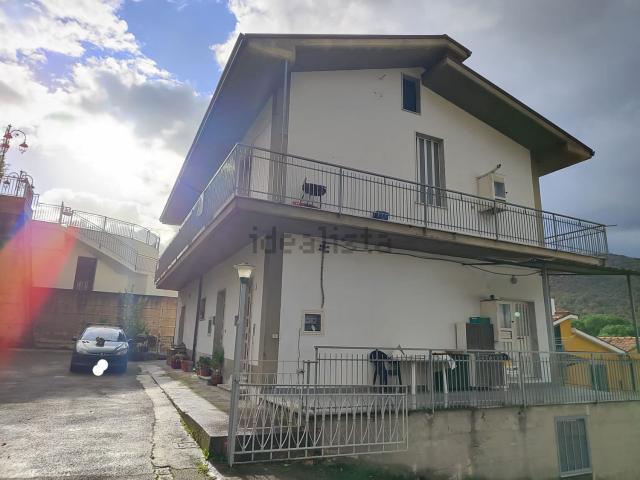 Villetta indipendente in vendita di 300 m² in Via cittadella