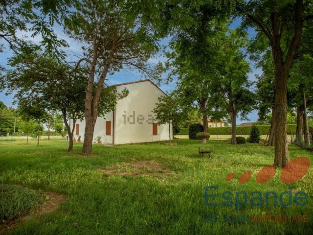 Villetta indipendente in vendita di 300 m² in Via Clodio Paolino