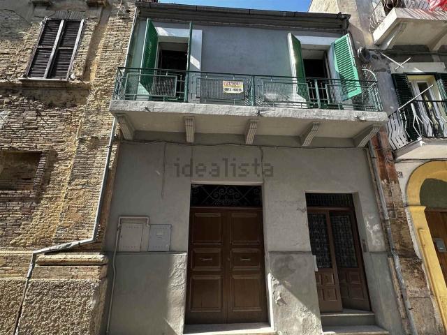 Villetta indipendente in vendita di 300 m² in Via Anelli