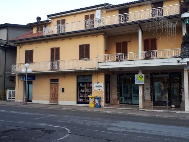 Villetta indipendente in vendita di 300 m² in Via Alcide de Gasperi