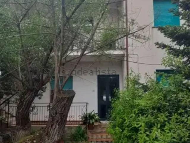 Villetta indipendente in vendita di 300 m² in Via Alfonso Lamarmora