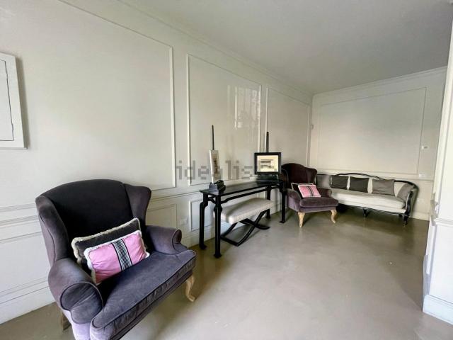 Villetta indipendente in vendita di 300 m² in Via Arcivescovo G. Limberti