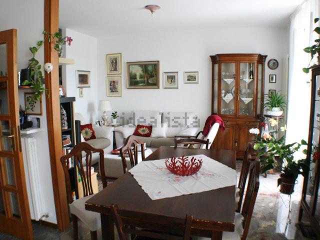 Villetta indipendente in vendita di 300 m² in Via Aristide Bernardini
